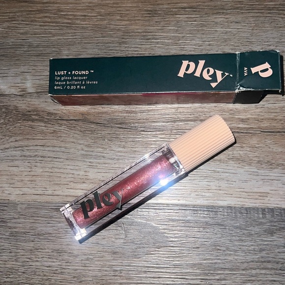 NIB “Ava” Pley Beauty Lust + Found Lip Gloss Lacquer - Picture 1 of 2